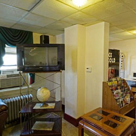 Americas Best Value Inn דירבורן מראה חיצוני תמונה